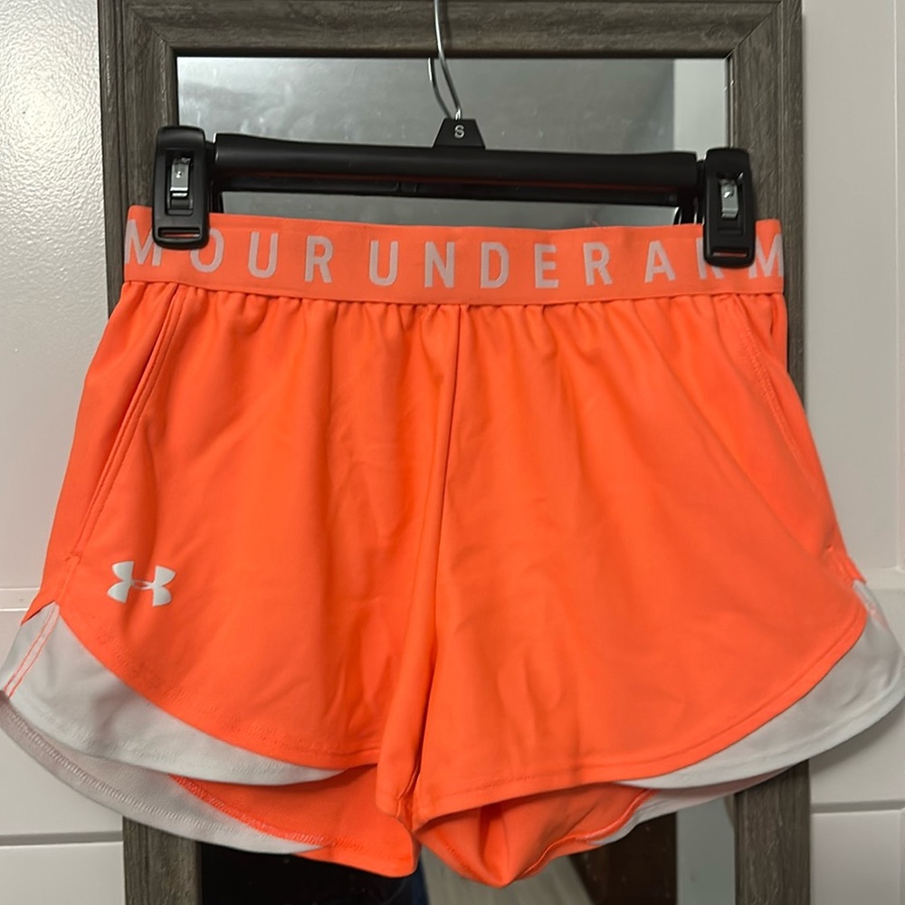 Under armour bright coral colored with white shorts size small!